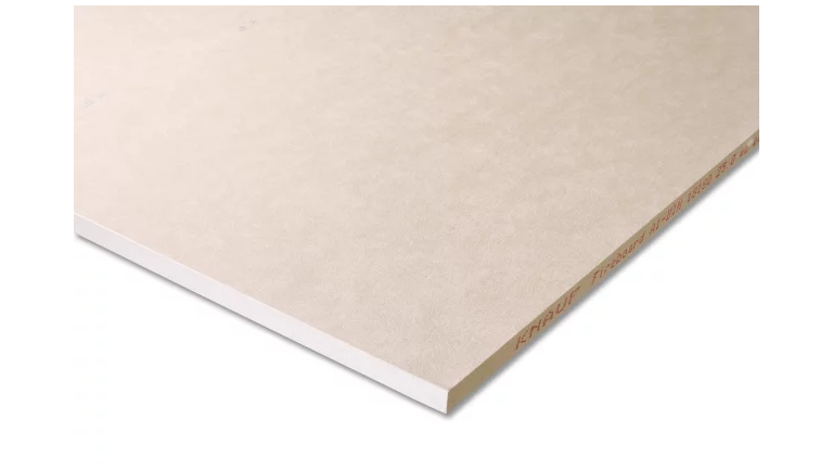 Beige Gipskartonplatte mit glatter Oberfläche.